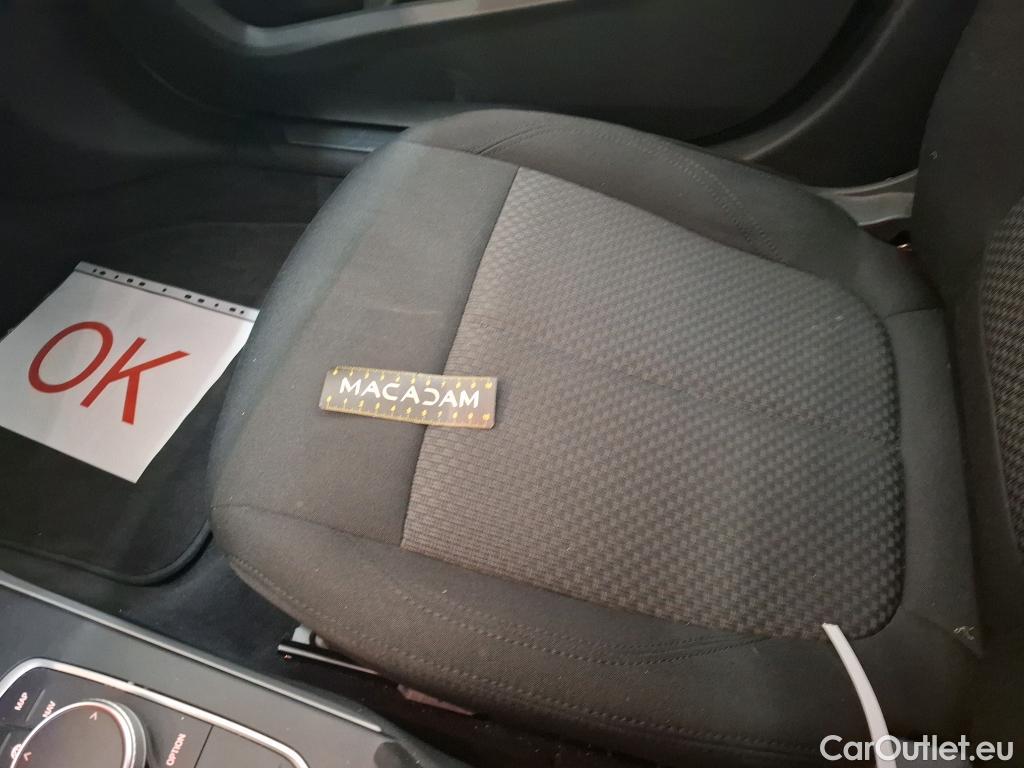  Bmw  Serie 1 BMW Série 1 / 2019 / 5P / Berline 116i DKG7 Business Design #27