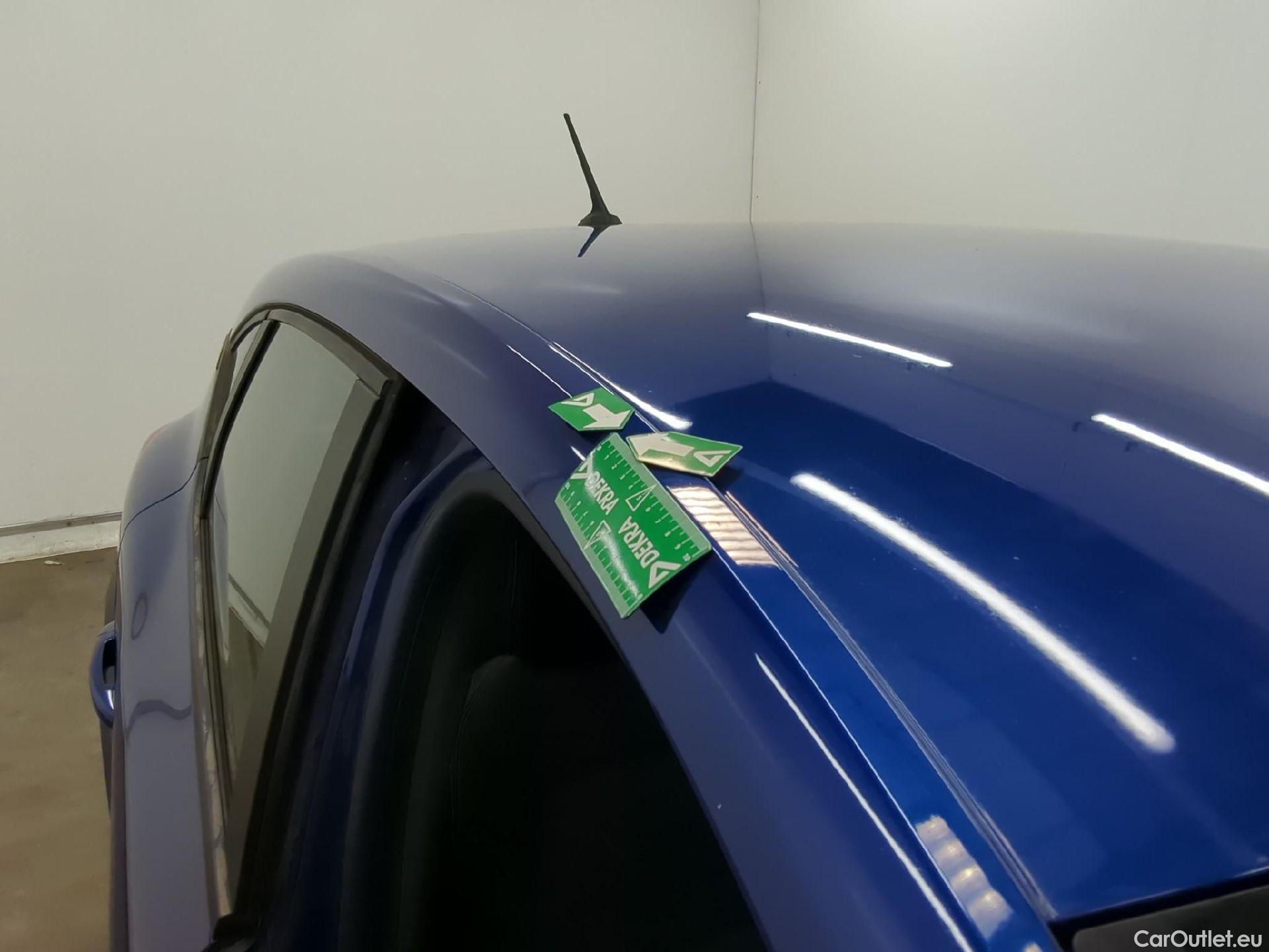  Renault  Captur RENAULT  / 2019 / 5P / SUV Business TCe 140 EDC FAP -21 #11