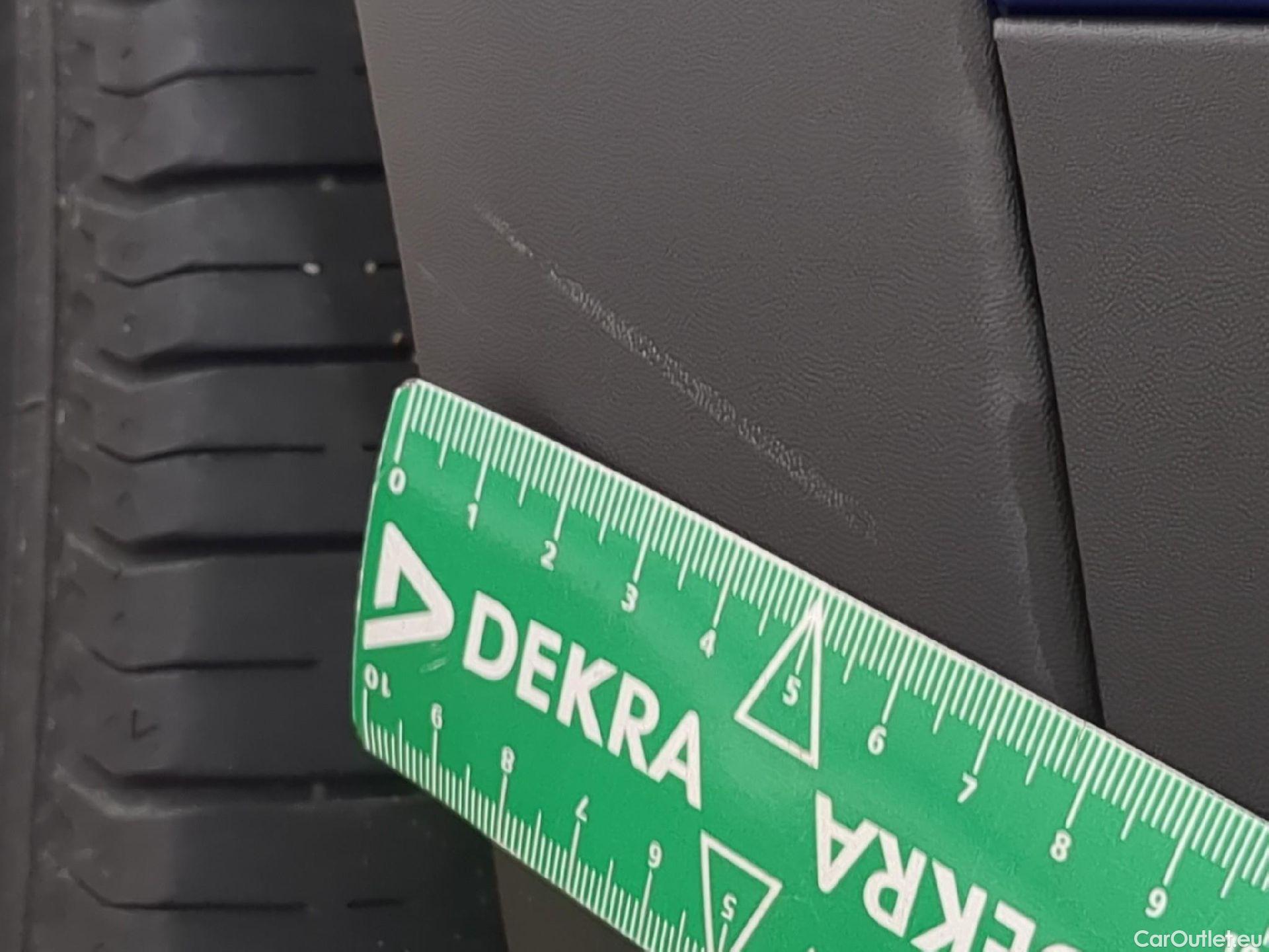  Renault  Captur RENAULT  / 2019 / 5P / SUV Business TCe 140 EDC FAP -21 #41