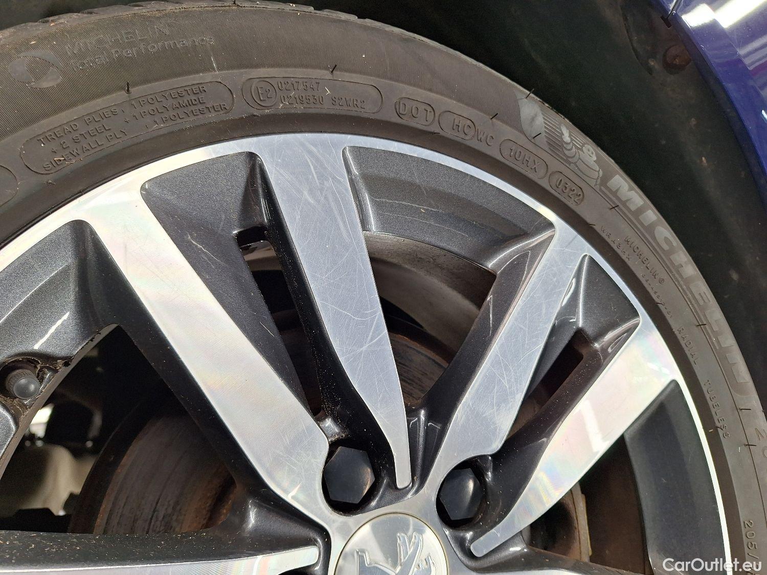  Peugeot  308 Peugeot,  SW FL'17, Peugeot  SW 1.5 BlueHDi 130 FAP S&S EAT6 Allure #2