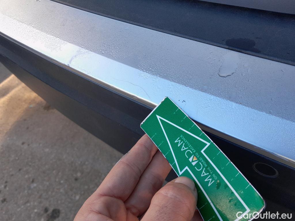  Peugeot  2008 PEUGEOT  / 2019 / 5P / todoterreno Allure Pack BlueHDI 81kW (110CV) #52