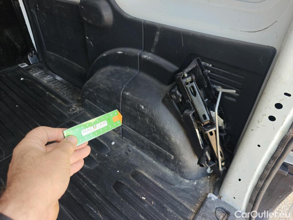  Nissan  NV200 NISSAN NV250 / 2019 / 4P / furgón 2pl 1.5dCi 70 kW (95CV) L1H1 ÓPTIMA #48