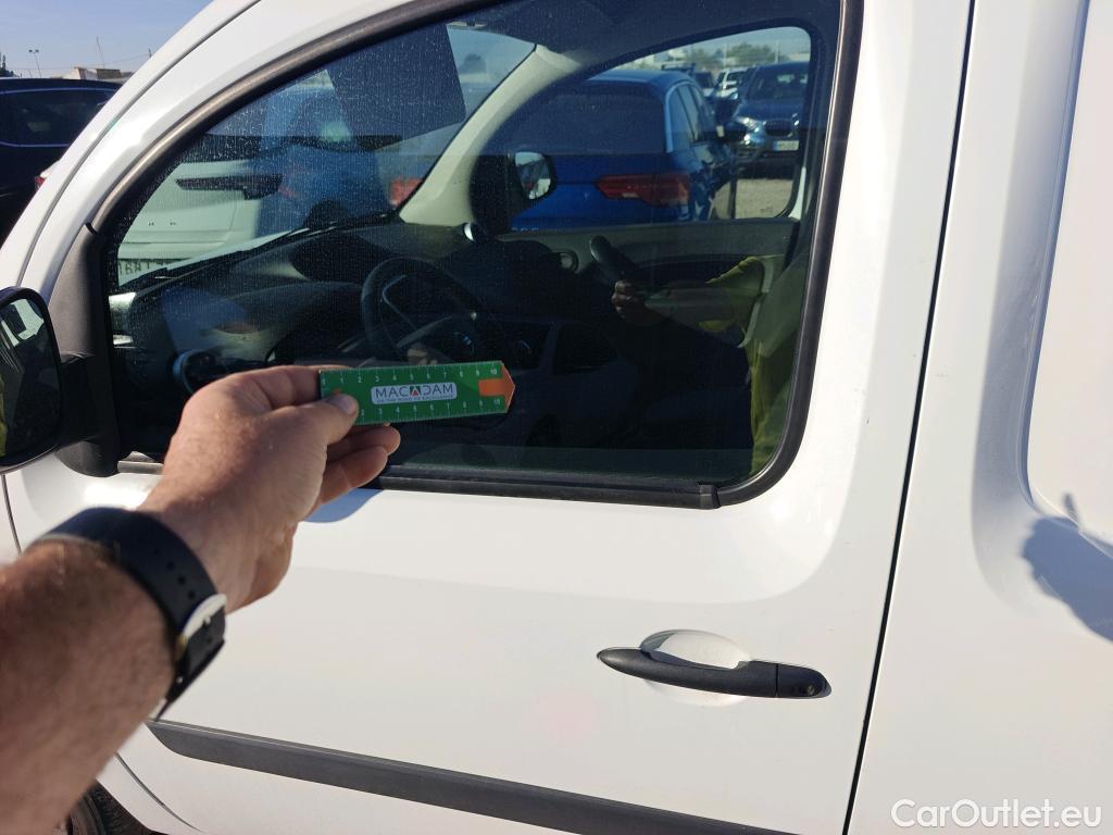  Nissan  NV200 NISSAN NV250 / 2019 / 4P / furgón 2pl 1.5dCi 70 kW (95CV) L1H1 ÓPTIMA #38