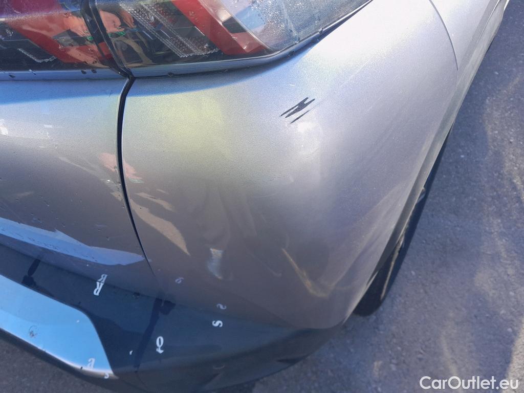  Peugeot  2008 PEUGEOT  / 2019 / 5P / todoterreno Allure Pack BlueHDI 81kW (110CV) #46