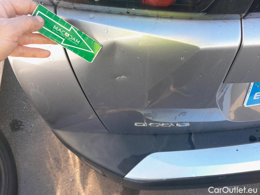  Peugeot  2008 PEUGEOT  / 2019 / 5P / todoterreno Allure Pack BlueHDI 81kW (110CV) #7