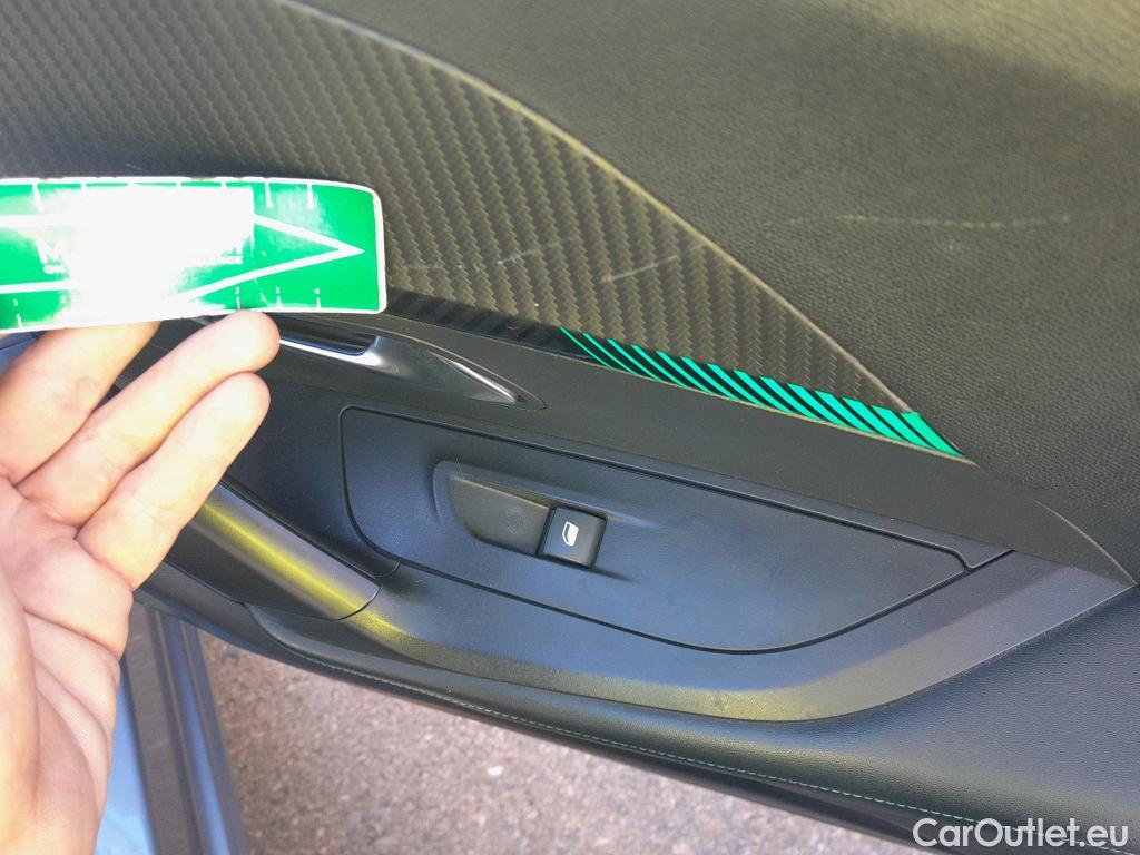  Peugeot  2008 PEUGEOT  / 2019 / 5P / todoterreno Allure Pack BlueHDI 81kW (110CV) #35