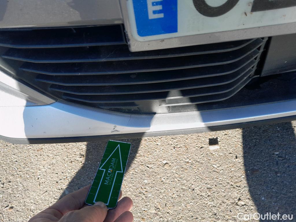  Peugeot  2008 PEUGEOT  / 2019 / 5P / todoterreno Allure Pack BlueHDI 81kW (110CV) #19