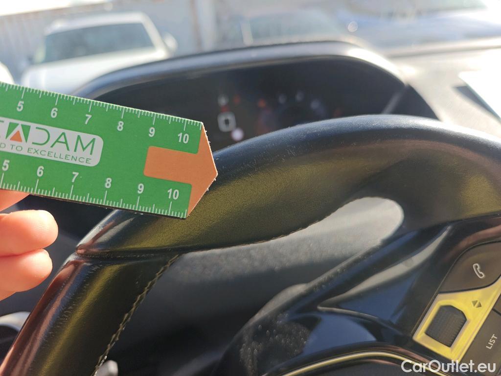  Peugeot  3008 PEUGEOT  / 2016 / 5P / todoterreno Allure BlueHDi 96kW (130CV) S&S EAT8 #43