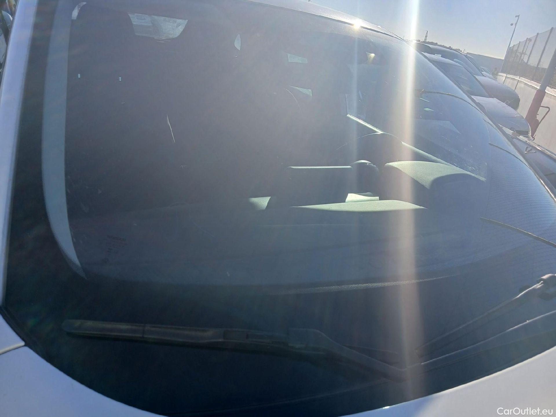  Nissan  Qashqai NISSAN  / 2021 / 5P / todoterreno DIG-T 103kW (140CV) mHEV 4x2 Acenta #14