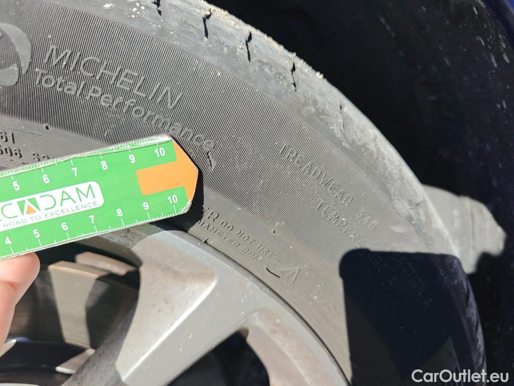  Opel  Corsa OPEL  / 2019 / 5P / berlina con portón 1.5D DT 74kW (100CV) Edition #24