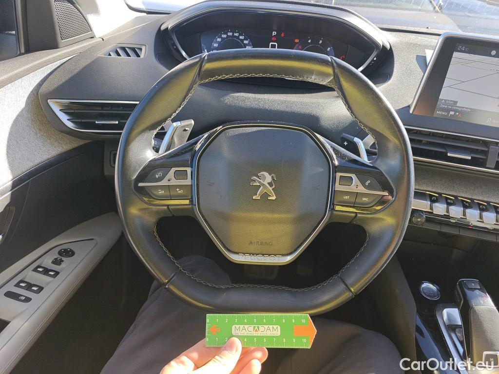  Peugeot  3008 PEUGEOT  / 2016 / 5P / todoterreno Allure BlueHDi 96kW (130CV) S&S EAT8 #40