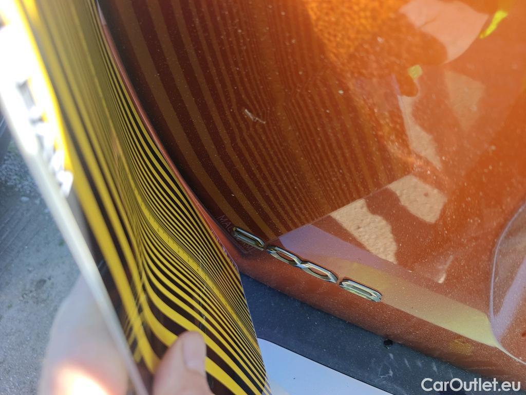  Peugeot  2008 PEUGEOT  / 2019 / 5P / todoterreno Allure Pack Puretech 100 S&S BVM6 #5