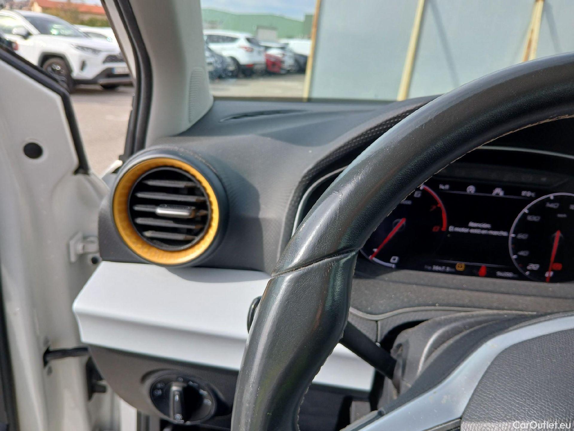  Seat  Arona SEAT  / 2017 / 5P / todoterreno 1.0 TSI 81kW (110CV) Style Plus (AC) #12