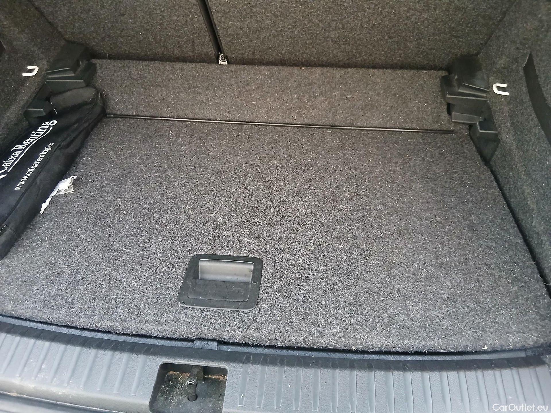  Seat  Arona SEAT  / 2017 / 5P / todoterreno 1.0 TSI 70kW (95CV) Style Edition Eco (CX) #24