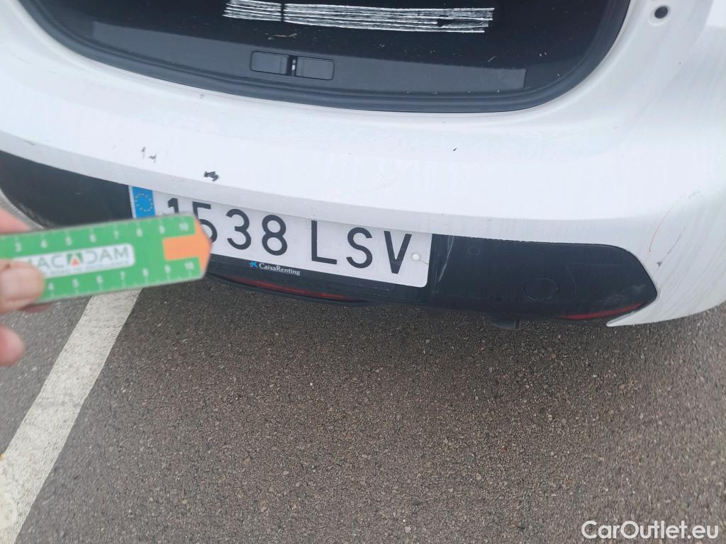  Peugeot  208 PEUGEOT  / 2019 / 5P / berlina con portón PureTech 73kW (100CV) Allure #1