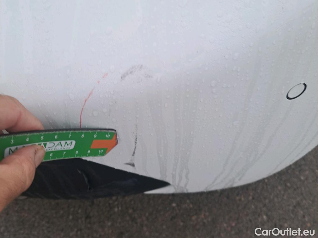  Peugeot  208 PEUGEOT  / 2019 / 5P / berlina con portón PureTech 73kW (100CV) Allure #19