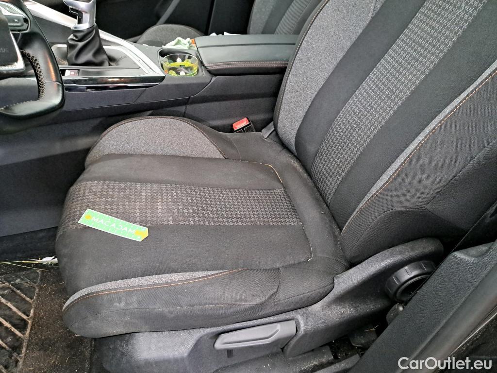  Peugeot  3008  Active Business 1.2 PureTech 130CV BVM6 E6d #26