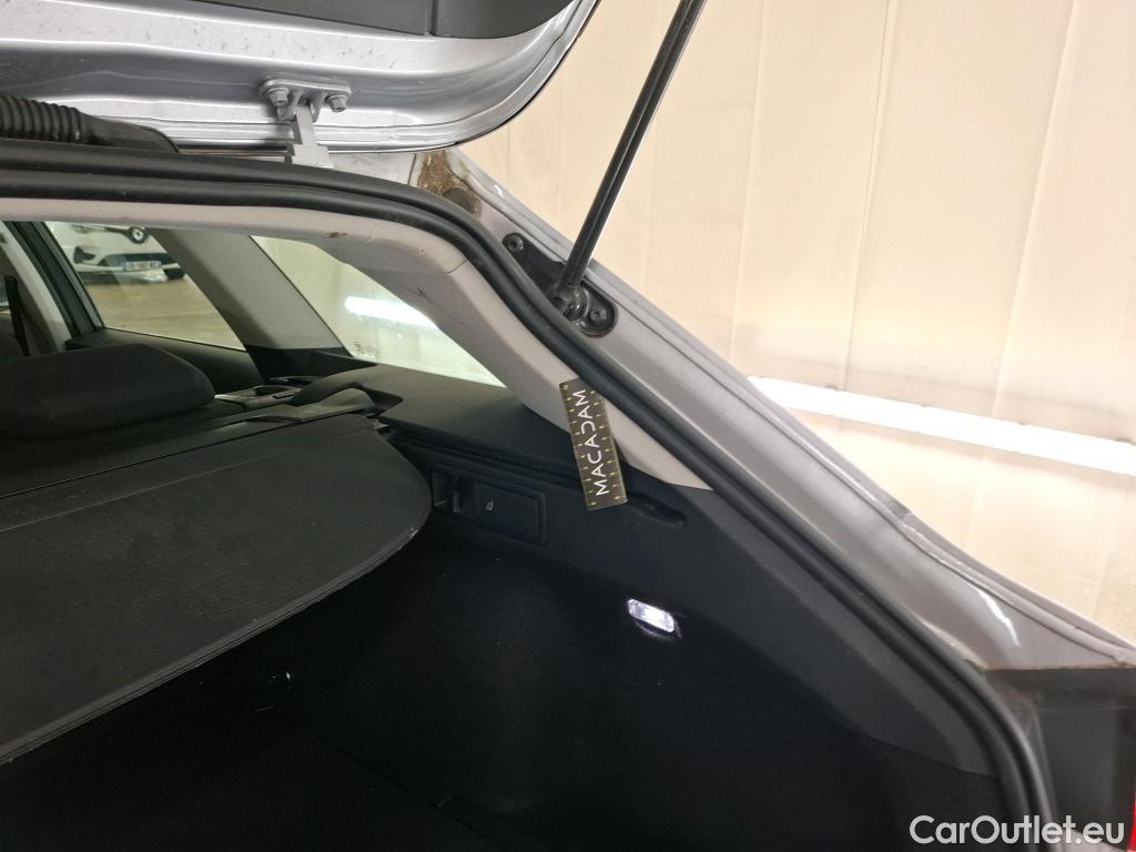  Seat  Leon SEAT  Sportstourer / 2020 / 5P / Break 2.0 TDI 150 DSG S&S Style Business #25