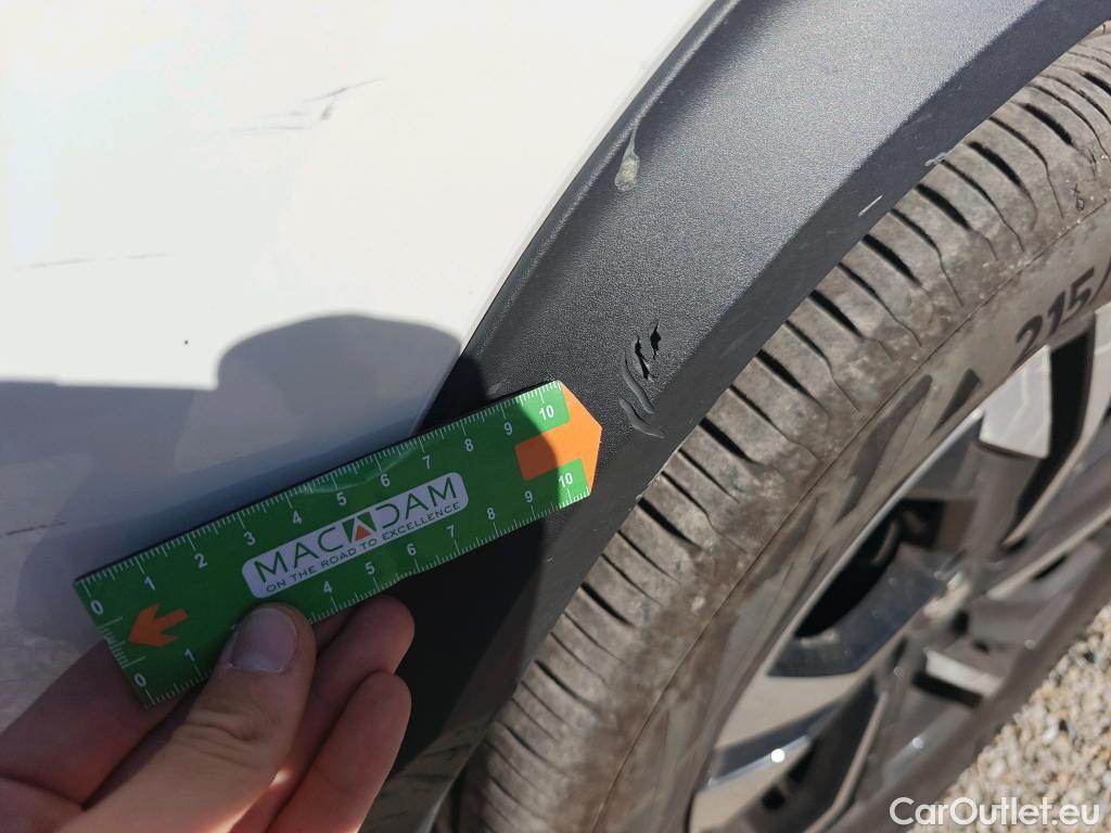  Peugeot  2008  Allure Pack 1.5 HDi 110CV MT6 E6d #37