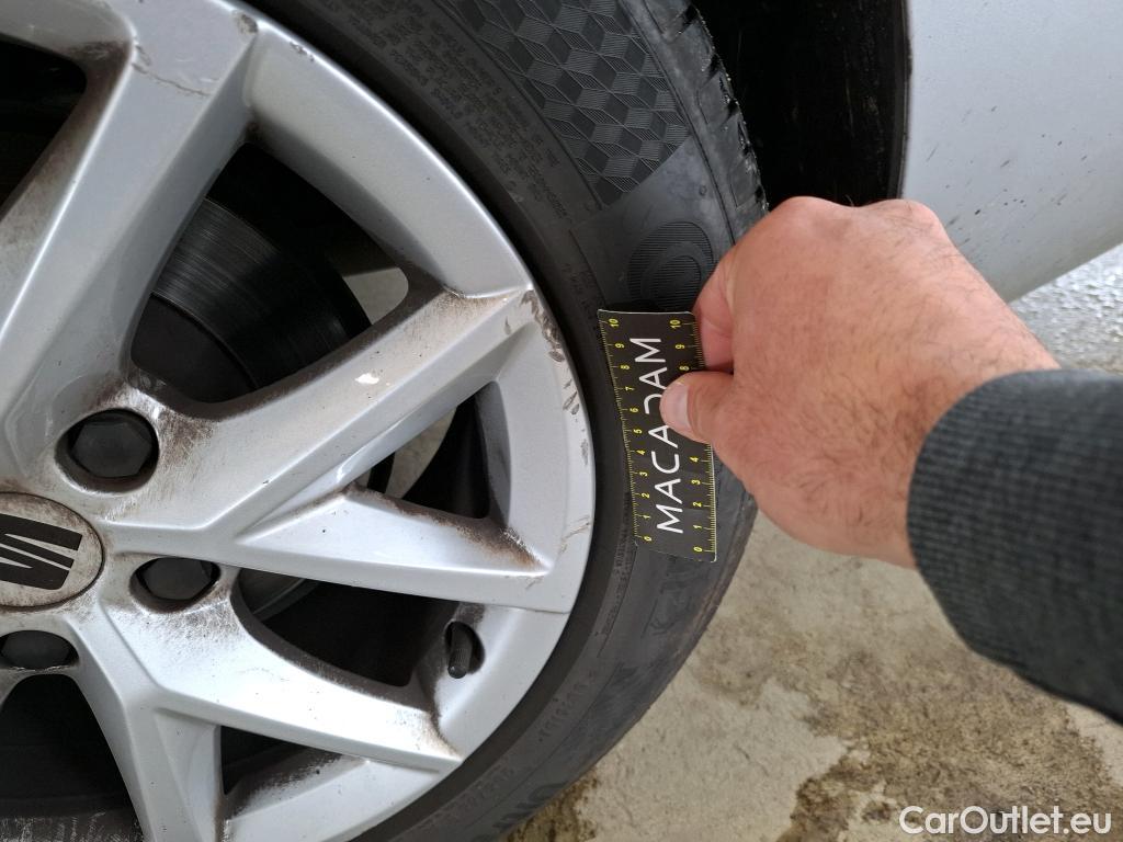  Seat  Leon SEAT  Sportstourer / 2020 / 5P / Break 2.0 TDI 150 DSG S&S Style Business #16