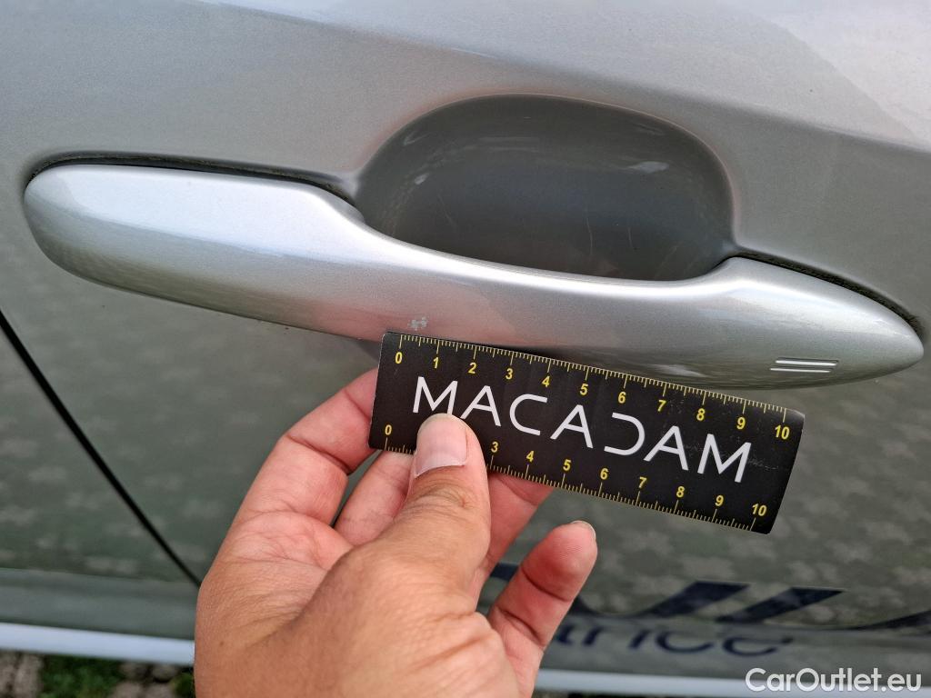  Toyota  Corolla TOYOTA  Touring Sports / 2018 / 5P / Break Hybride 122h Dynamic Business Stage Acad #32