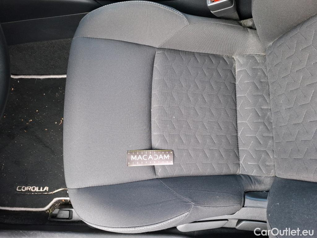  Toyota  Corolla TOYOTA  Touring Sports / 2018 / 5P / Break Hybride 122h Dynamic Business Stage Acad #14