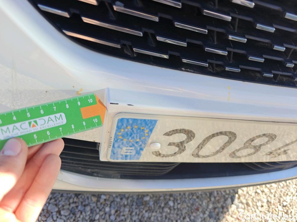  Peugeot  2008  Allure Pack 1.5 HDi 110CV MT6 E6d #23