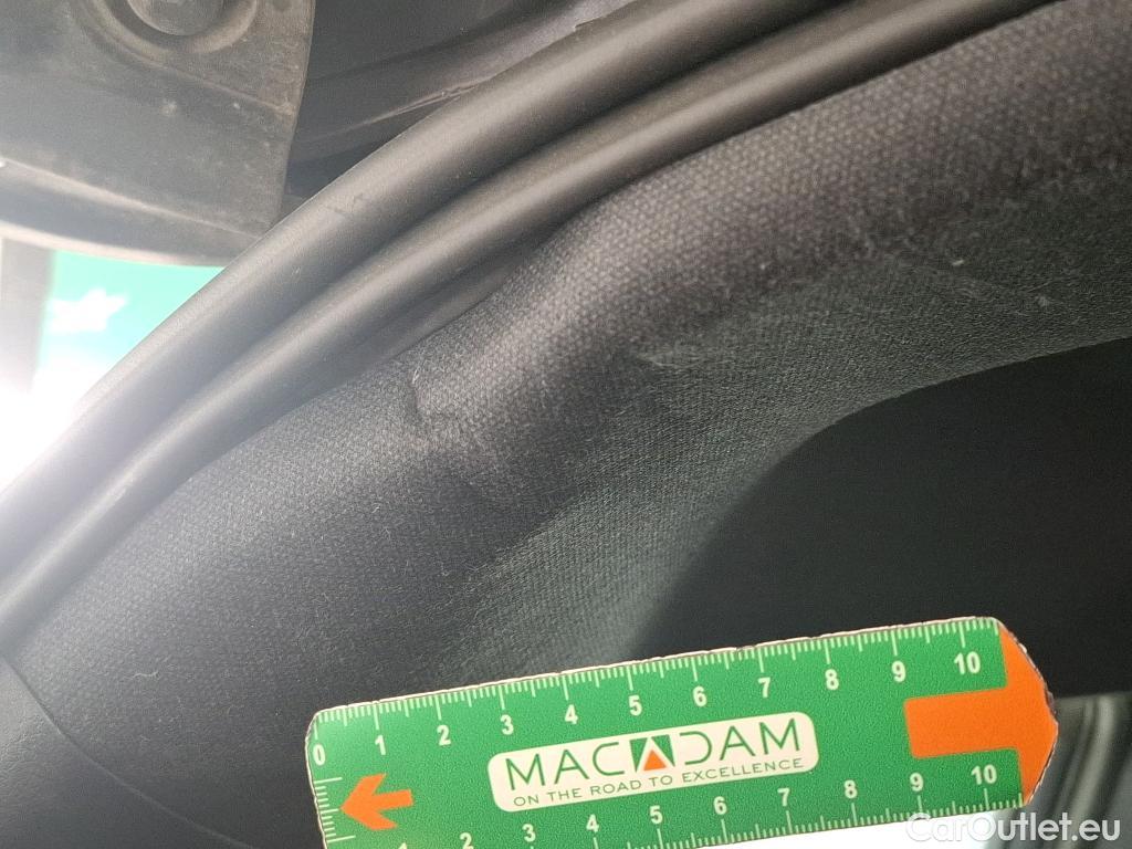  Toyota  C-HR TOYOTA  / 2016 / 5P / SUV 2.0 Hybride 184 Dynamic Business Beyond #19