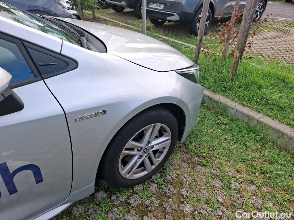  Toyota  Corolla TOYOTA  Touring Sports / 2018 / 5P / Break Hybride 122h Dynamic Business Stage Acad #23