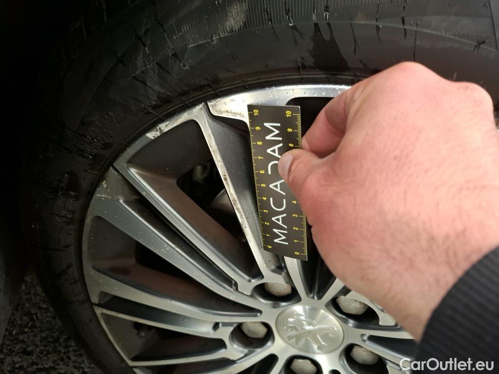  Peugeot  308  Allure Business 1.2 PureTech 130CV BVA8 E6d #21