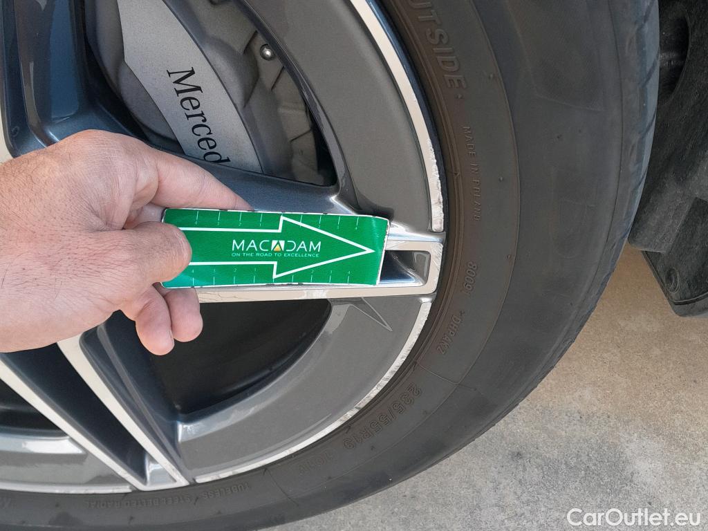  Mercedes  G-Klasee MERCEDES-BENZ Clase GLC / 2019 / 5P / todoterreno GLC 300 de 4MATIC #2