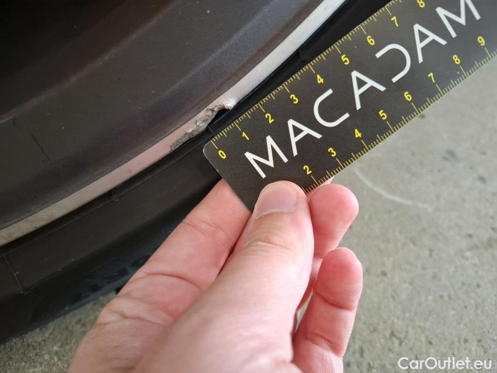  Bmw  Serie 1 BMW Série 1 / 2019 / 5P / Berline 116i DKG7 Business Design #7