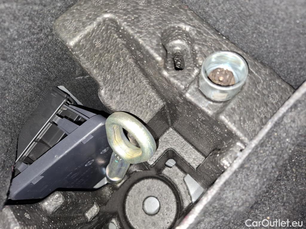  Bmw  Serie 1 BMW Série 1 / 2019 / 5P / Berline 116i DKG7 Business Design #39