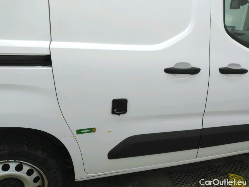  Citroen  Berlingo  Fourgon Driver M 1000 1.5 BlueHDi 100CV BVM5 E6dT #9