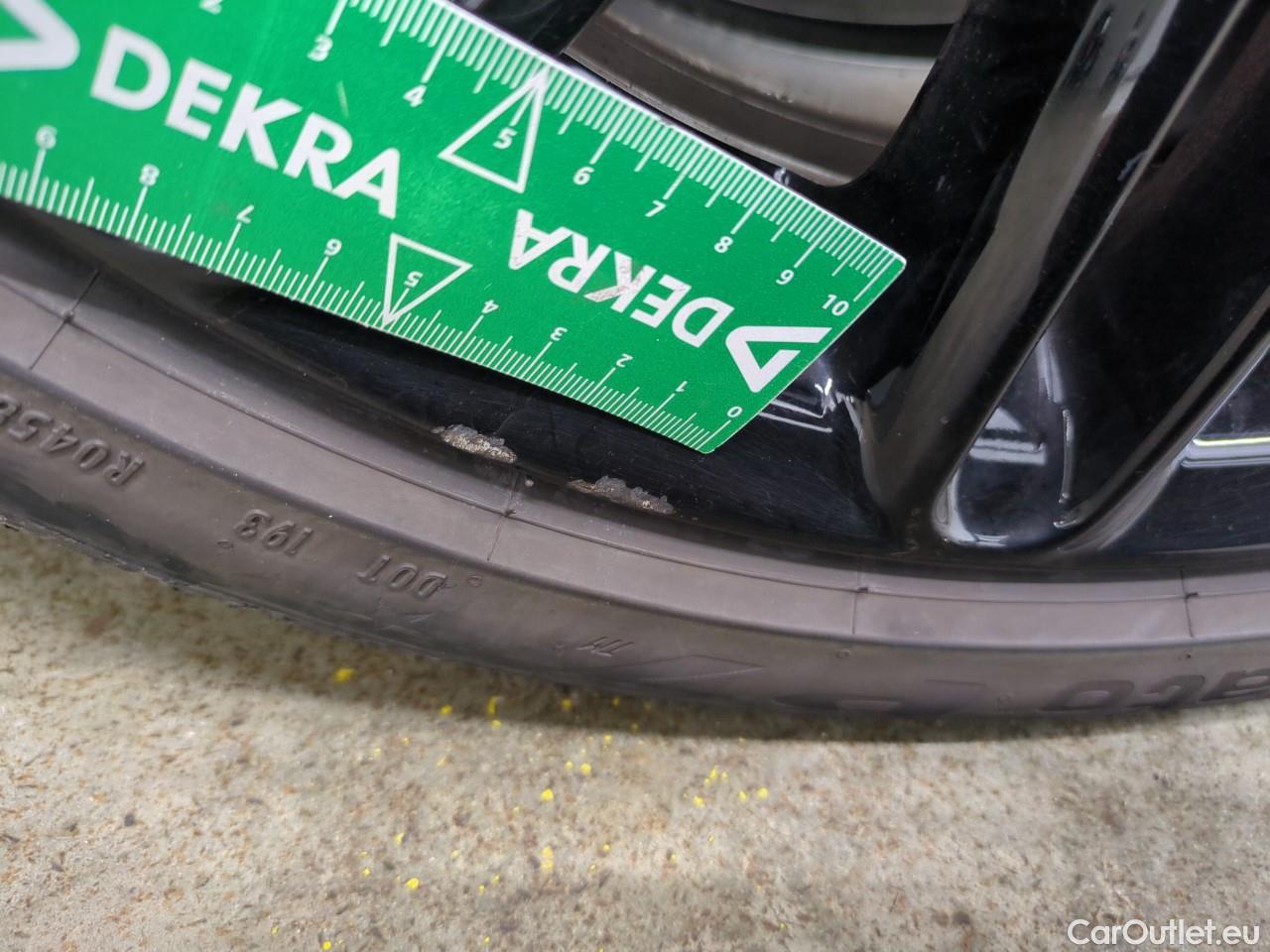  Mini  Mini   / 2014 / 3P / Berline Cooper SE Finition Yours 184 ch BVA #1