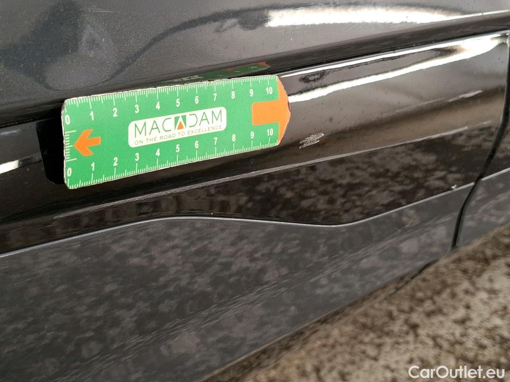  KIA  Sportage KIA  / 2021 / 5P / SUV 1.6 T-GDI 265 PHEV AUTO 4WD GT-L PREM BU #17