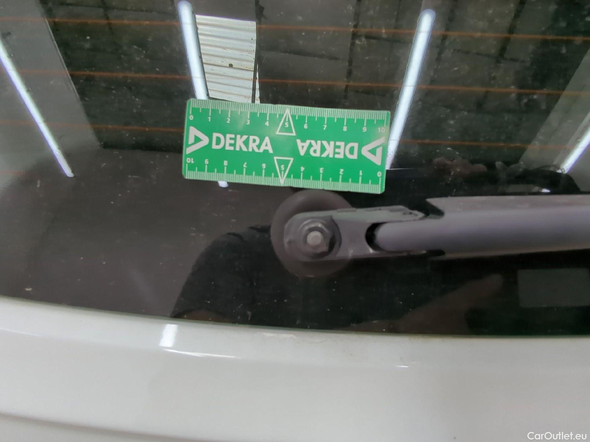  Dacia  Sandero  III Essential 1.0 SCe 65CV BVM5 6E #2