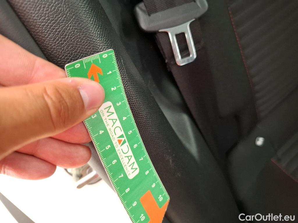  Peugeot  2008  Active Business 1.5 HDi 110CV BVM6 E6d #18