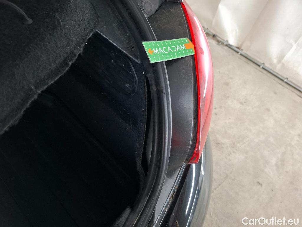  Peugeot  208  Affaire Premium Pack 1.2 80CV BVM5 E6dT #62