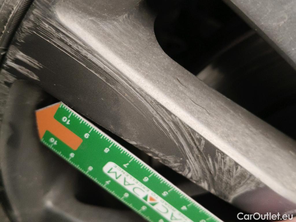  Peugeot  208  Active Pack 1.2 PureTech 100CV BVM6 E6d #18