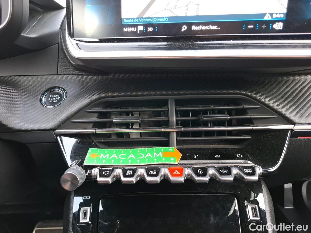  Peugeot  2008  GT 1.2 PureTech 130CV BVA8 E6d #19