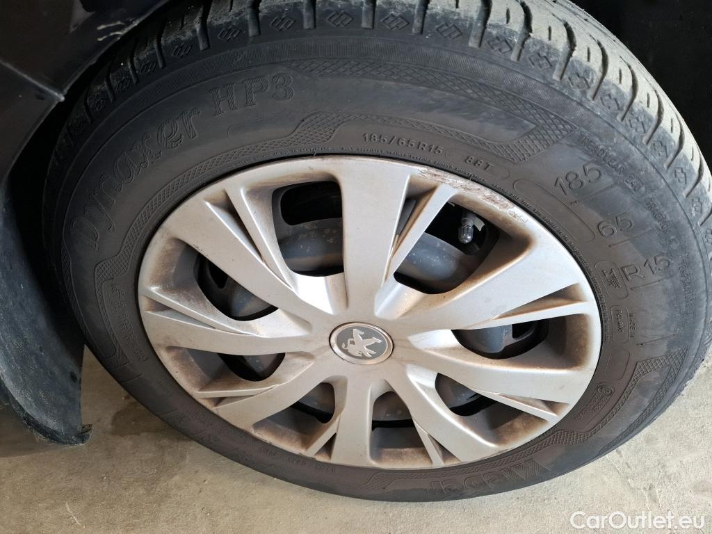  Peugeot  208  Affaire Premium Pack 1.2 80CV BVM5 E6dT #55