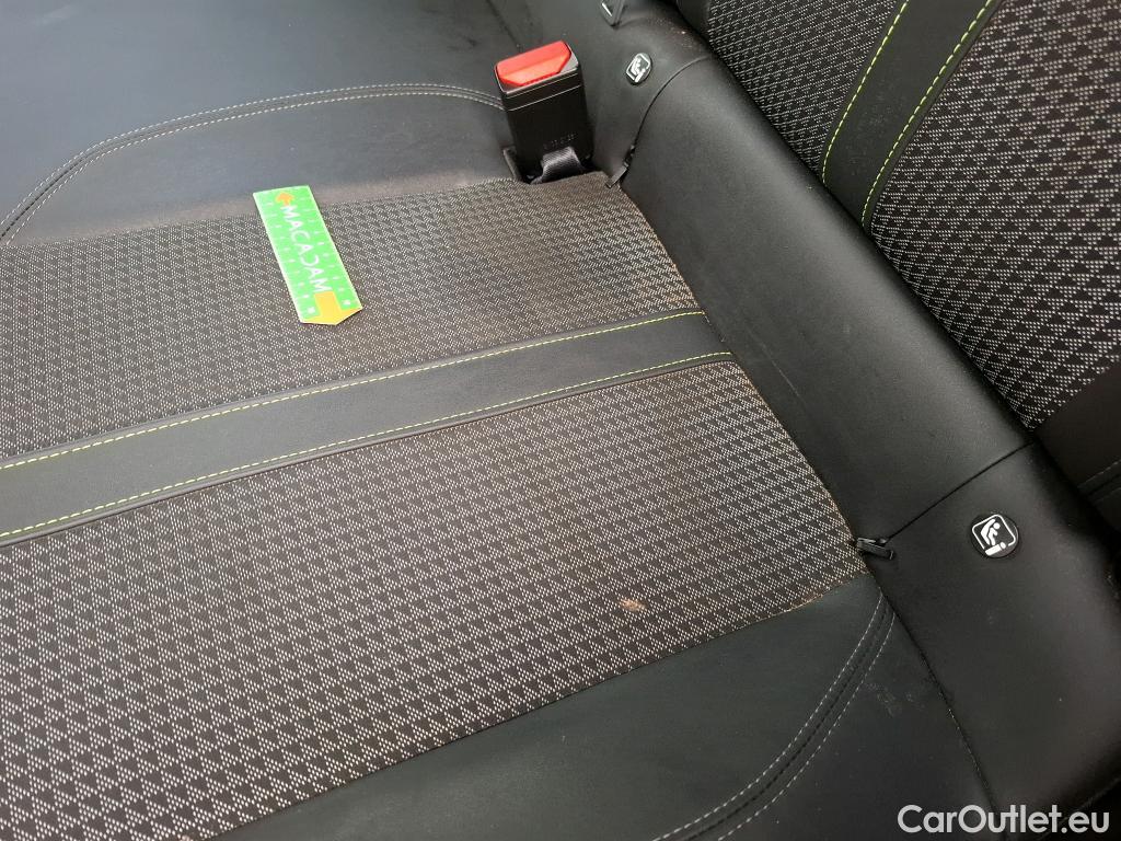  Peugeot  2008  GT 1.2 PureTech 130CV BVA8 E6d #38