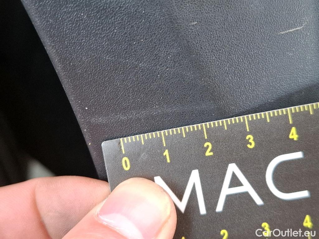  Peugeot  2008  Allure Pack 1.5 HDi 130CV BVA8 E6d #22