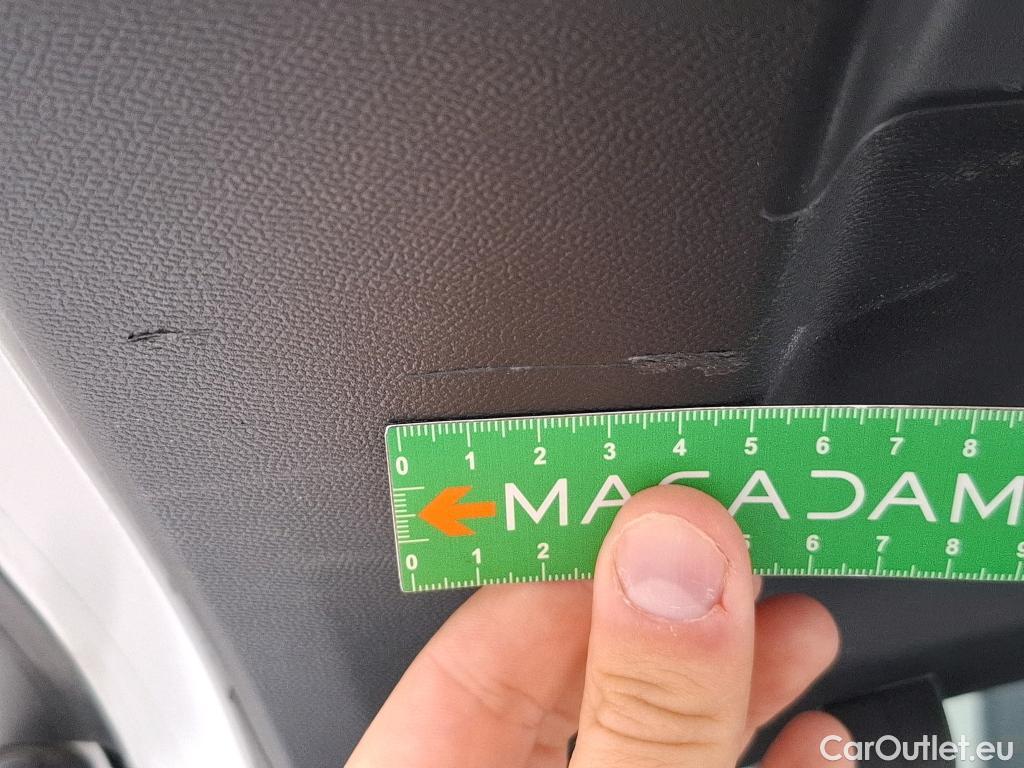  Peugeot  2008  GT 1.2 PureTech 130CV BVA8 E6d #33