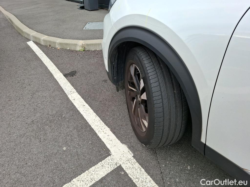  Peugeot  2008  GT 1.2 PureTech 130CV BVA8 E6d #16