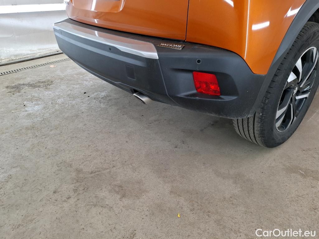  Peugeot  2008  Allure Pack 1.5 HDi 130CV BVA8 E6d #1