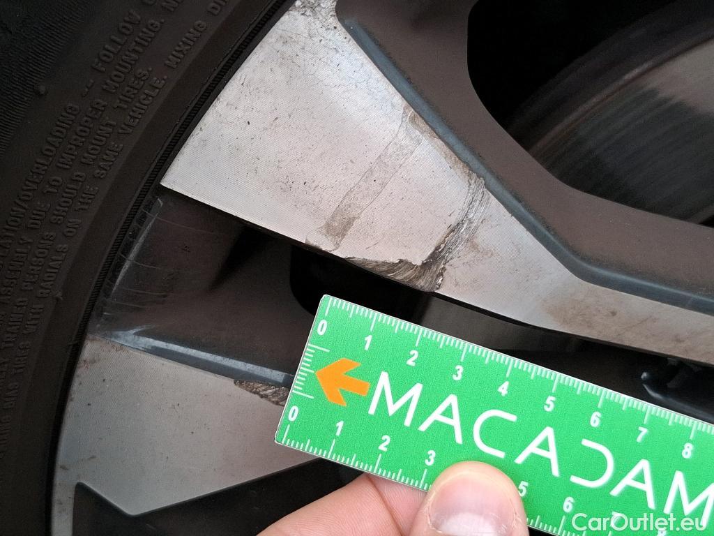  Peugeot  2008  GT 1.2 PureTech 130CV BVA8 E6d #29