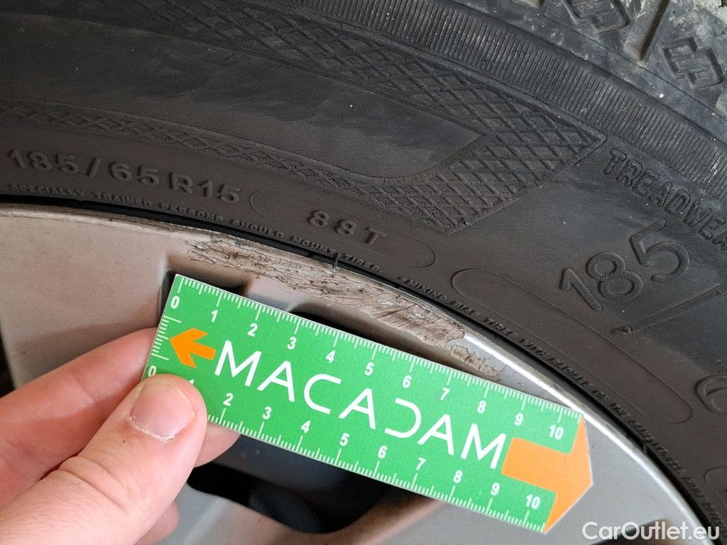  Peugeot  208  Affaire Premium Pack 1.2 80CV BVM5 E6dT #56