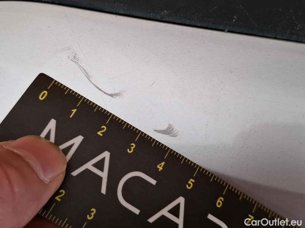  Peugeot  2008  Allure Pack 1.5 HDi 130CV BVA8 E6d #31